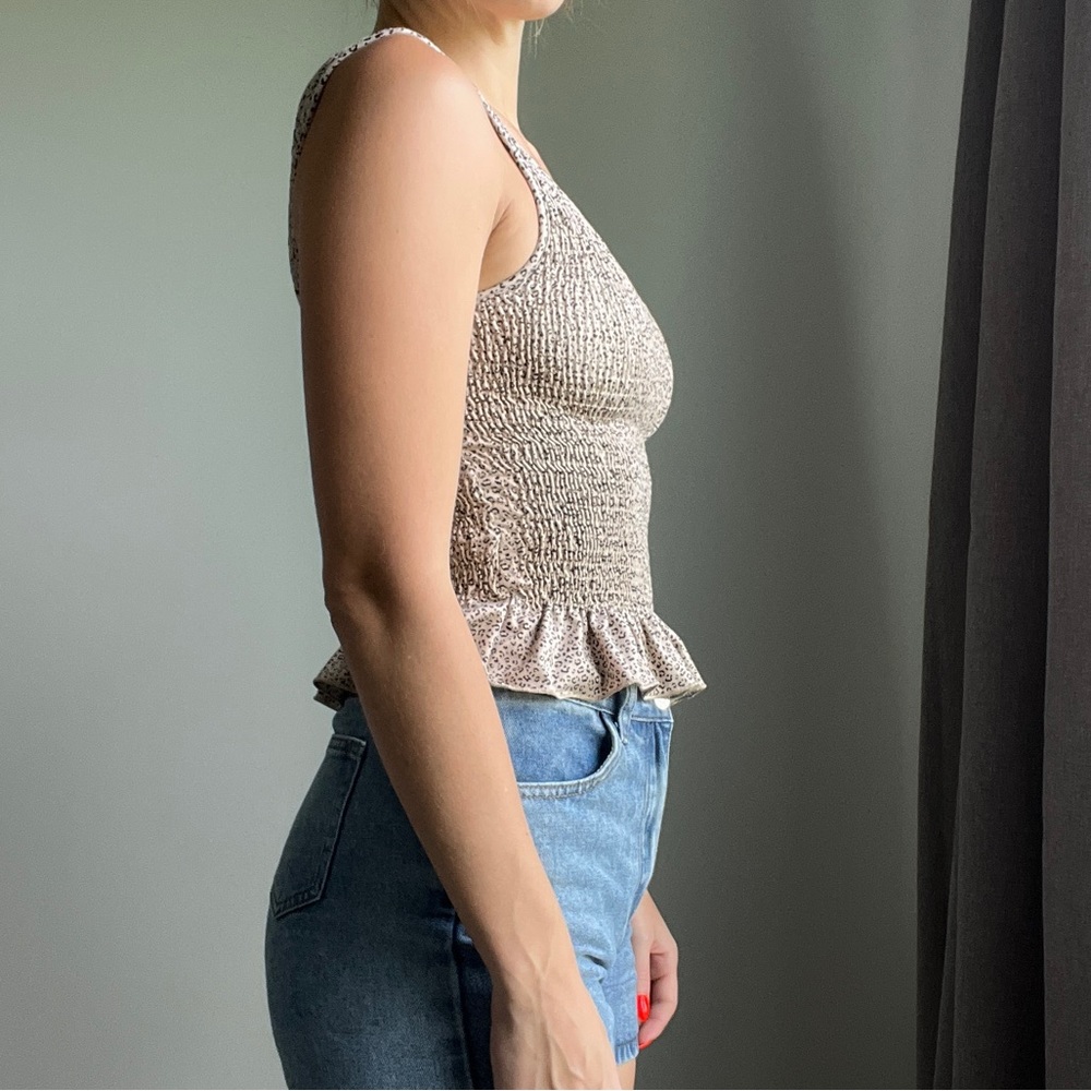 🔥One Sleeve Leopard Top - Picture 3 of 13